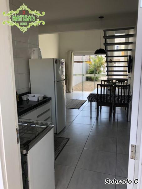 Sobrados Aconchegante Com Piscina "Natisashouse" Βίλα Bombinhas Εξωτερικό φωτογραφία