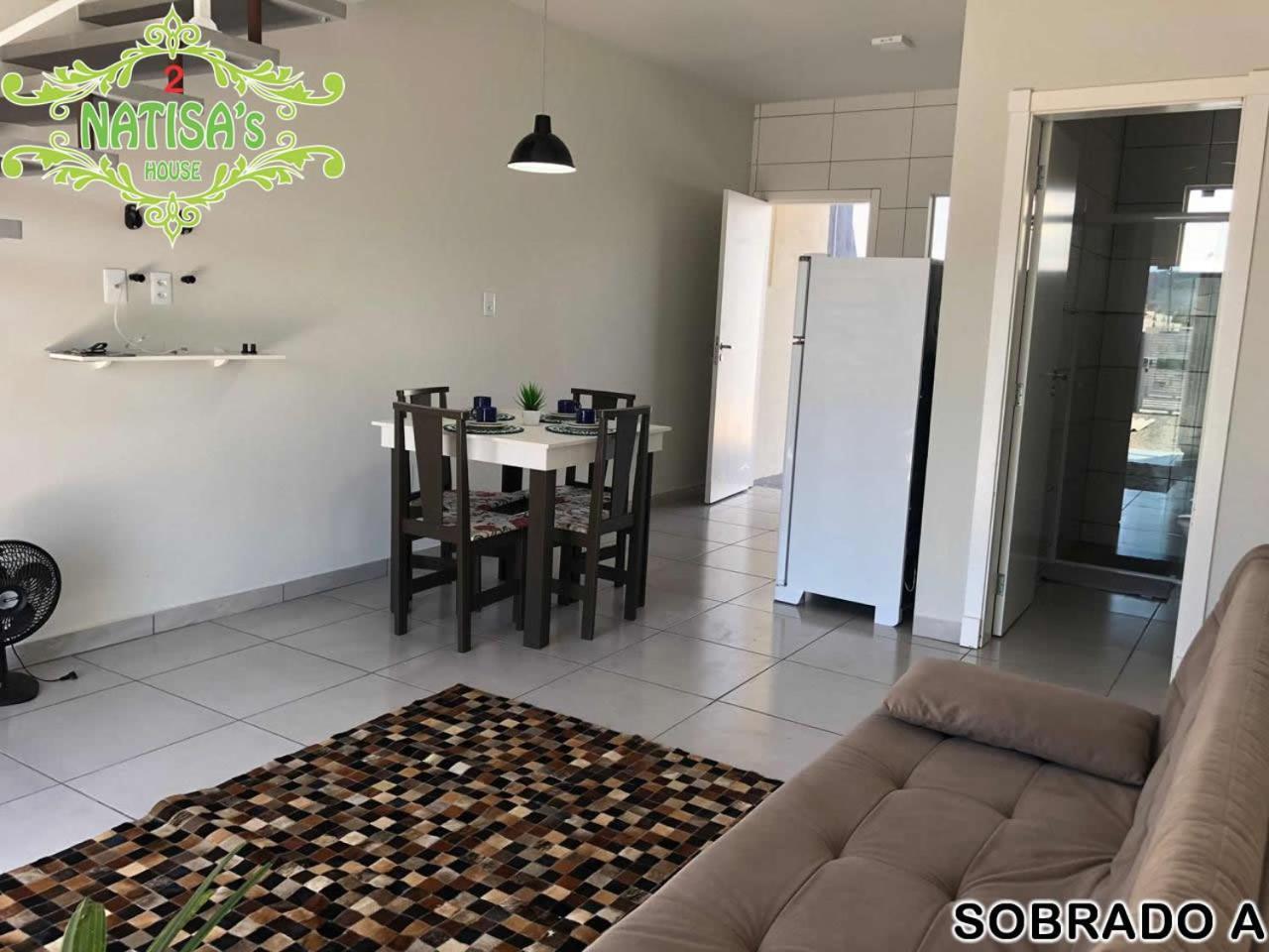 Sobrados Aconchegante Com Piscina "Natisashouse" Βίλα Bombinhas Εξωτερικό φωτογραφία